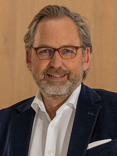 RA Martin Klein